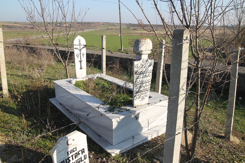 Kuştepe Köyü Eski Mezarlığı - 2