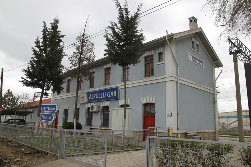 Alpullu Gar (İstasyon) ve Ambar Binası